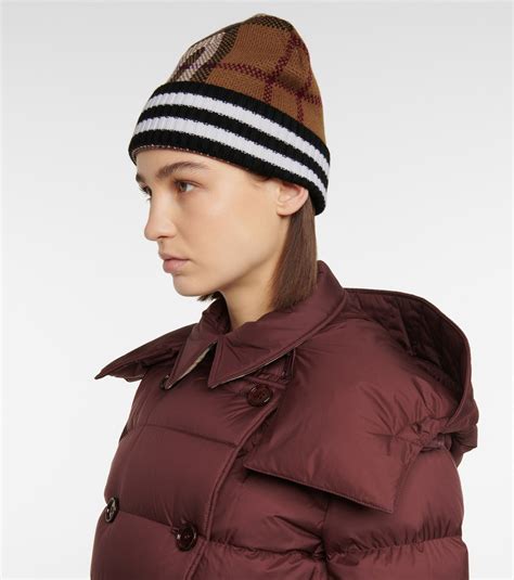 burberry beanies women's.